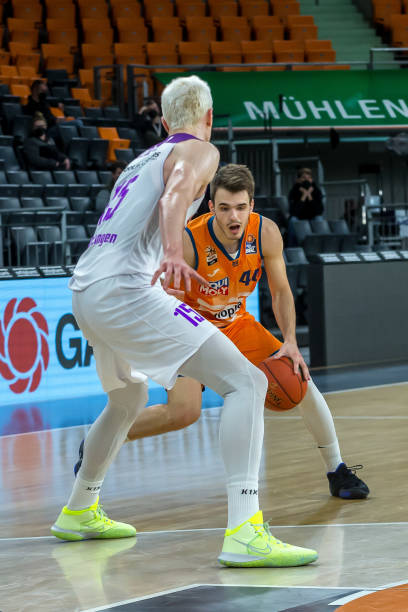 敌不莱梅 敌不莱梅