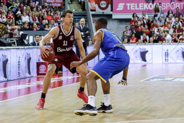 这一胜利不 这一胜利不