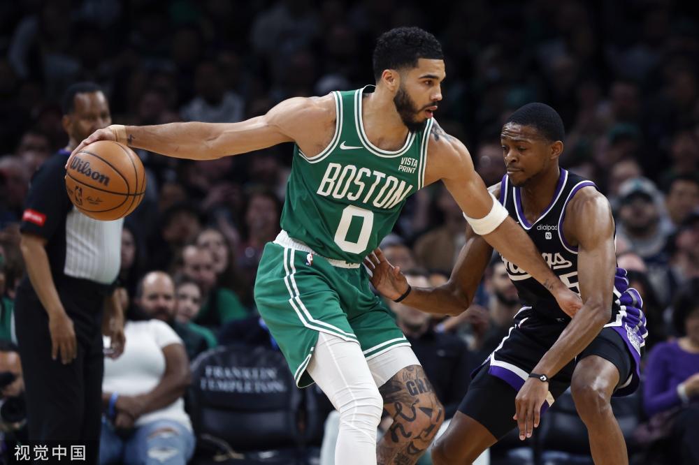 也毫不逊色 也毫不逊色